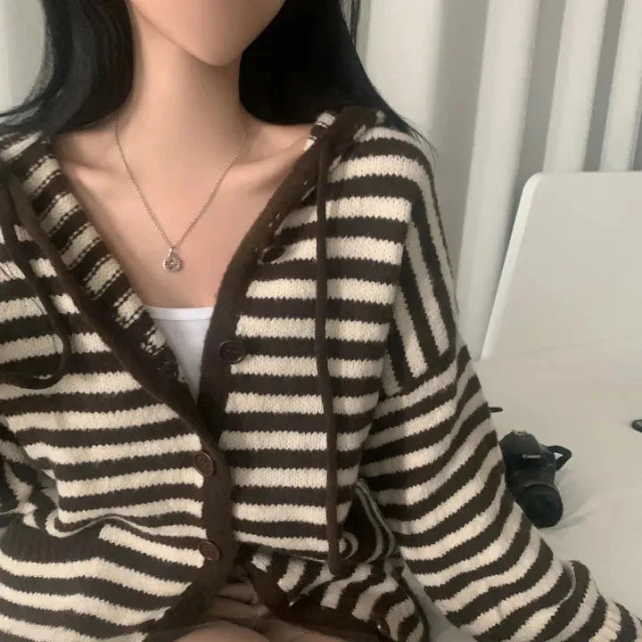 Fall Retro Women's Knitted Sweater Coat Faionable Striped Lazy Sle Hood Single Button Zipper Design Sense Top Warmth